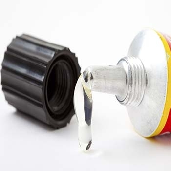 Glue pumps