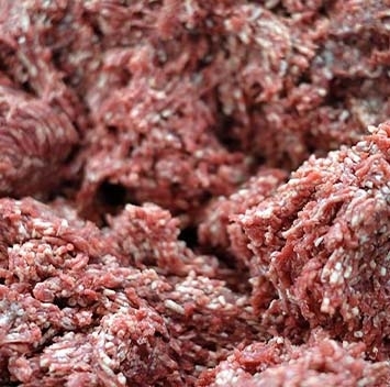 Pump for minced meat